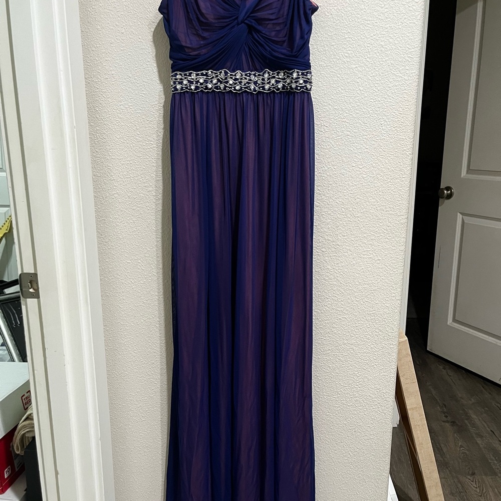 Elegant Blue Evening Gown